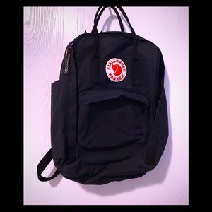FJALLRAVEN Black Backpack